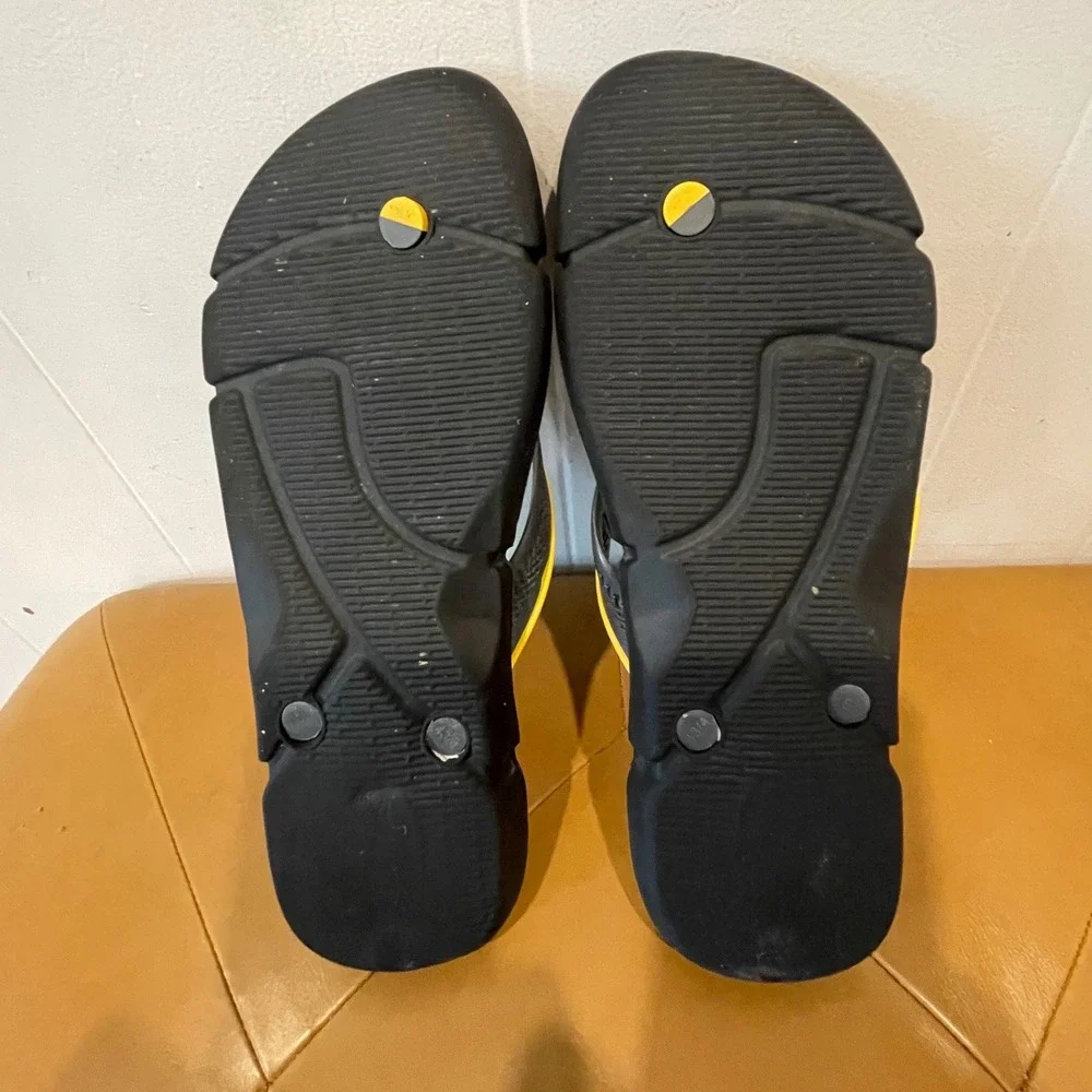 Havaianas Flip Flops Sandals Comfort Cushioned Slides Black Yellow Mens 7.5/8.5